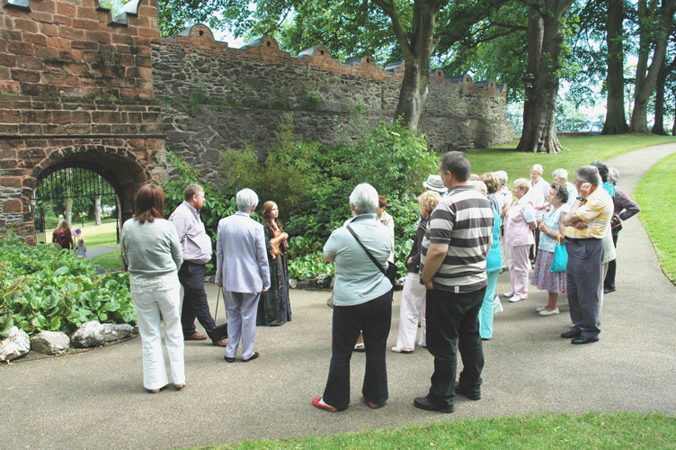 Picture: Guided Tour of Castle Gardens